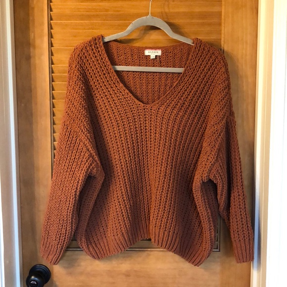 Andree Tops - Sweater